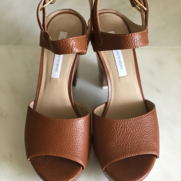 Diane Von Furstenberg Platform Wooden Sandals - Picture 2 of 3